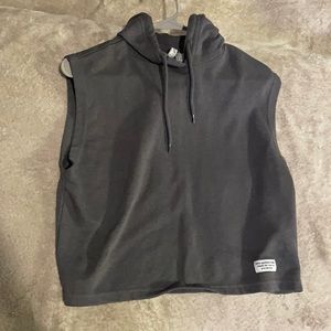 Sleeveless hoody